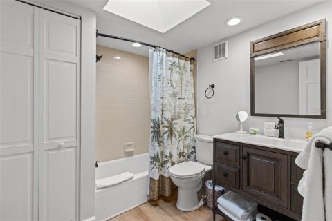 Copropriété à louer à Treasure Island, Floride: 2 chambres, 108.7 m2 № 1637861 - photo 28