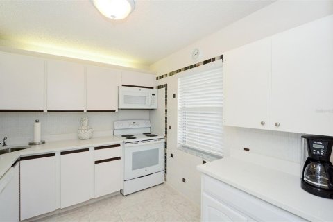 Condo in Longboat Key, Florida, 2 bedrooms  № 1448223 - photo 7
