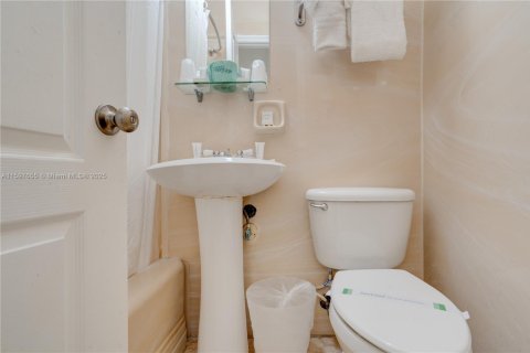 Купить отель в Майами-Бич, Флорида № 1959686 - фото 16