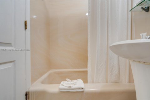 Купить отель в Майами-Бич, Флорида № 1959686 - фото 13