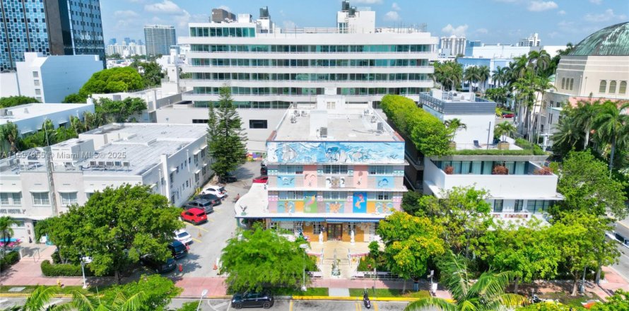 Отель, гостиница в Майами-Бич, Флорида № 1959686