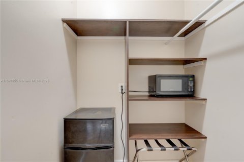 Купить отель в Майами-Бич, Флорида № 1959686 - фото 25