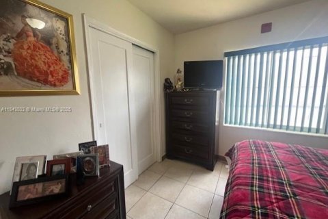 Commercial property in Miami, Florida № 1836110 - photo 26