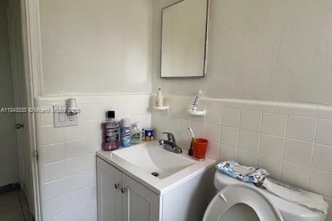 Commercial property in Miami, Florida № 1836110 - photo 14