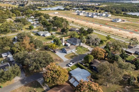 House in Dundee, Florida 3 bedrooms, 69.49 sq.m. № 2197719 - photo 3