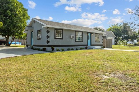 House in Dundee, Florida 3 bedrooms, 69.49 sq.m. № 2197719 - photo 21