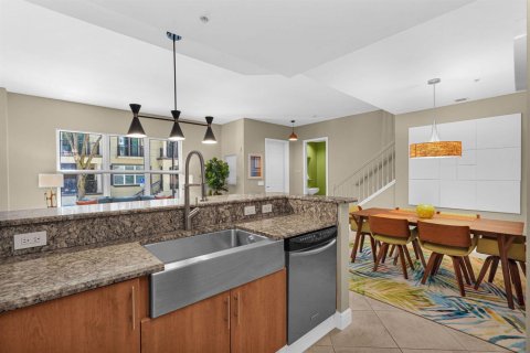 Touwnhouse à vendre à Wilton Manors, Floride: 2 chambres, 161.84 m2 № 2244928 - photo 13