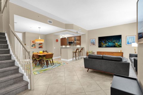 Touwnhouse à vendre à Wilton Manors, Floride: 2 chambres, 161.84 m2 № 2244928 - photo 5