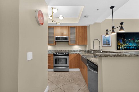 Touwnhouse à vendre à Wilton Manors, Floride: 2 chambres, 161.84 m2 № 2244928 - photo 11