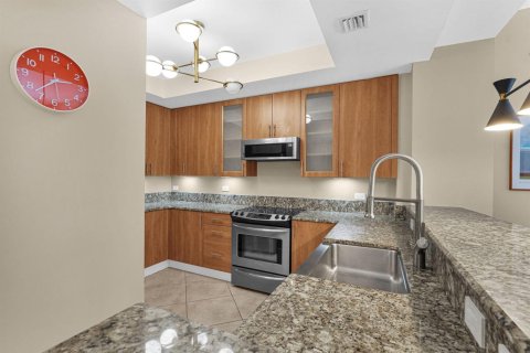 Touwnhouse à vendre à Wilton Manors, Floride: 2 chambres, 161.84 m2 № 2244928 - photo 12
