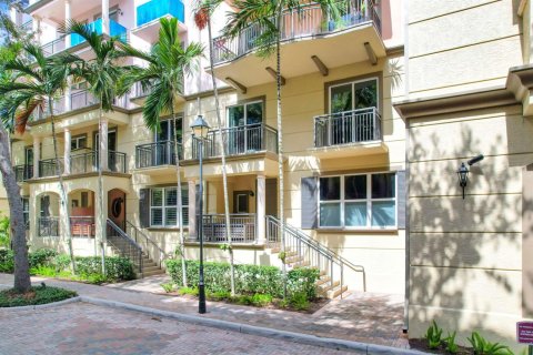 Touwnhouse à vendre à Wilton Manors, Floride: 2 chambres, 161.84 m2 № 2244928 - photo 3