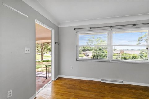 House in Mount Dora, Florida 3 bedrooms, 177.81 sq.m. № 1843330 - photo 4