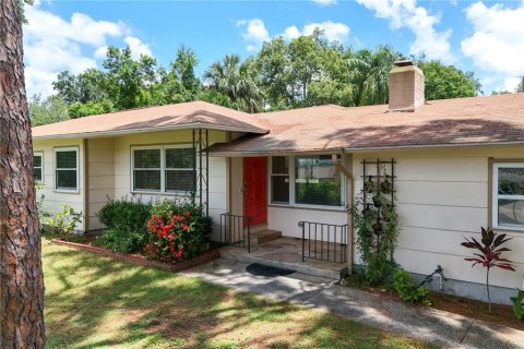 House in Mount Dora, Florida 3 bedrooms, 177.81 sq.m. № 1843330 - photo 3