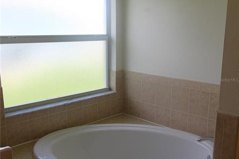 Casa en alquiler en North Port, Florida, 3 dormitorios, 154.59 m2 № 1912342 - foto 13