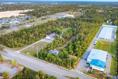 Commercial property in Deltona, Florida 133.41 sq.m. № 2214616 - photo 7