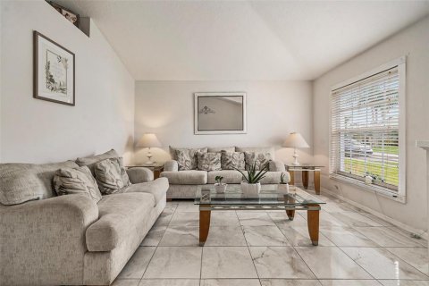 Casa en venta en New Port Richey, Florida, 3 dormitorios, 130.16 m2 № 1916092 - foto 8