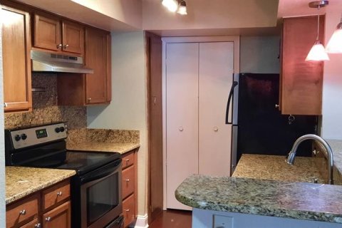 Appartement à louer à Orlando, Floride: 2 chambres, 92.9 m2 № 2258550 - photo 7