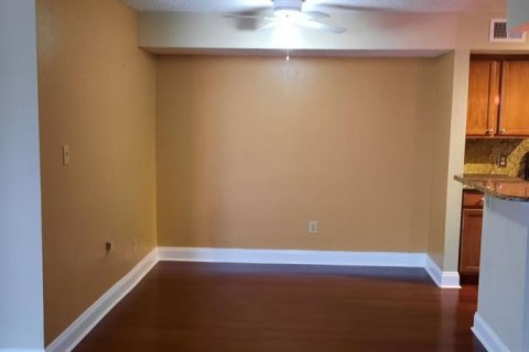 Appartement à louer à Orlando, Floride: 2 chambres, 92.9 m2 № 2258550 - photo 6