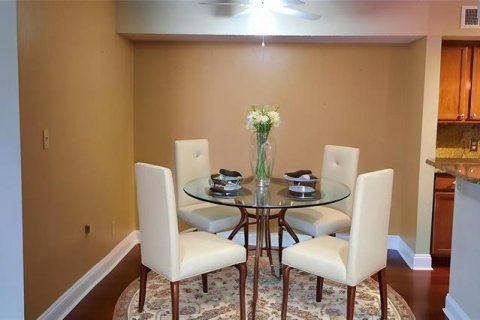 Appartement à louer à Orlando, Floride: 2 chambres, 92.9 m2 № 2258550 - photo 5