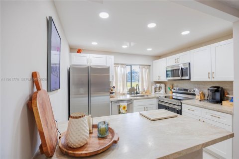 Condominio en venta en Tamarac, Florida, 2 dormitorios, 88.26 m2 № 2023754 - foto 3