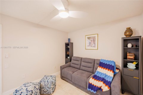 Condominio en venta en Tamarac, Florida, 2 dormitorios, 88.26 m2 № 2023754 - foto 18