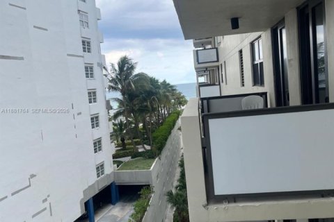 Купить кондоминиум в Майами-Бич, Флорида 2 спальни, 101.08м2, № 2020617 - фото 9