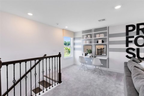 House in Apopka, Florida 5 bedrooms, 274.8 sq.m. № 1841883 - photo 21
