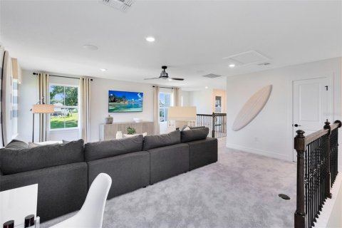 House in Apopka, Florida 5 bedrooms, 274.8 sq.m. № 1841883 - photo 23