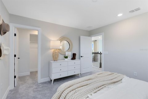 House in Apopka, Florida 5 bedrooms, 274.8 sq.m. № 1841883 - photo 28