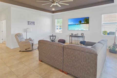 Casa en venta en Ocala, Florida, 4 dormitorios, 263.56 m2 № 2143422 - foto 7
