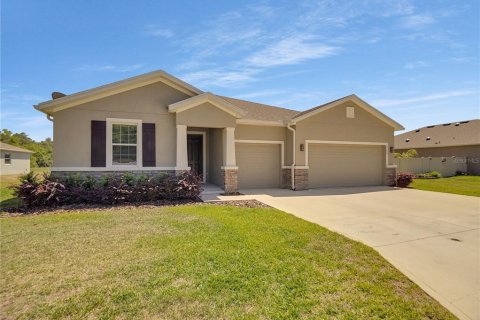 House in Ocala, Florida 4 bedrooms, 263.56 sq.m. № 2143422