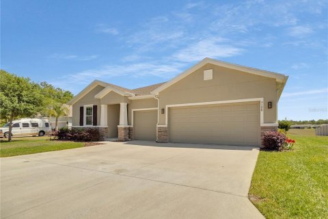 Casa en venta en Ocala, Florida, 4 dormitorios, 263.56 m2 № 2143422 - foto 3
