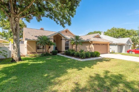 House in Tarpon Springs, Florida 3 bedrooms, 156.54 sq.m. № 1654377 - photo 3