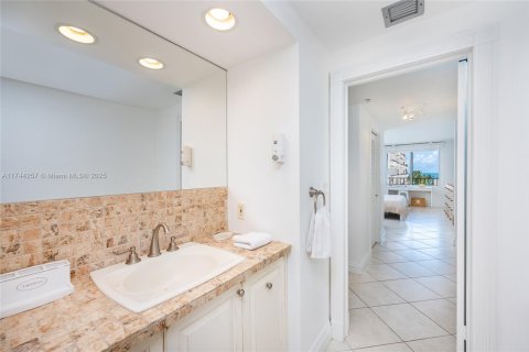 Copropriété à louer à Key Biscayne, Floride: 1 chambre, 98.38 m2 № 2012609 - photo 21
