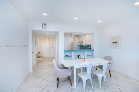 Copropriété à louer à Key Biscayne, Floride: 1 chambre, 98.38 m2 № 2012609 - photo 13