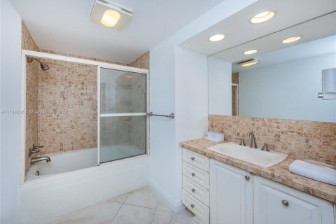 Copropriété à louer à Key Biscayne, Floride: 1 chambre, 98.38 m2 № 2012609 - photo 22