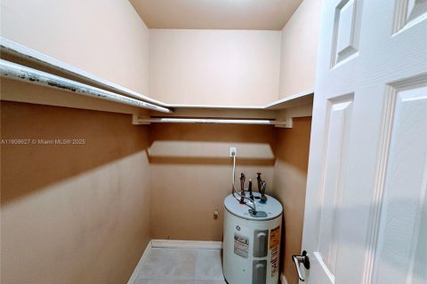 Copropriété à louer à Fort Lauderdale, Floride: 1 chambre, 63.64 m2 № 1965433 - photo 16