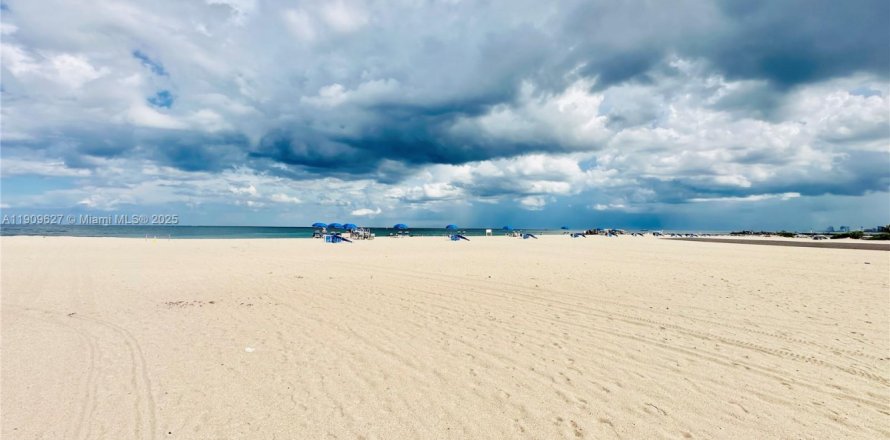Condo à Fort Lauderdale, Floride, 1 chambre  № 1965433