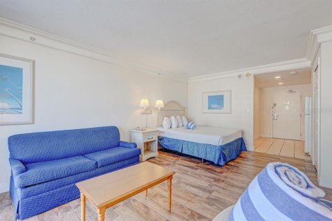 Condo in Daytona Beach, Florida, 1 bedroom № 2239823 - photo 14