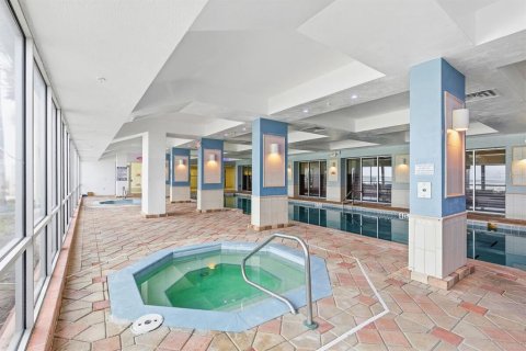 Condo in Daytona Beach, Florida, 1 bedroom № 2239823 - photo 28