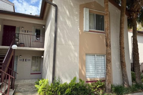 Copropriété à vendre à Miami, Floride: 2 chambres, 113.71 m2 № 1937269 - photo 2