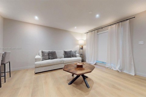 Condominio en venta en Miami, Florida, 1 dormitorio, 51.56 m2 № 1820207 - foto 8