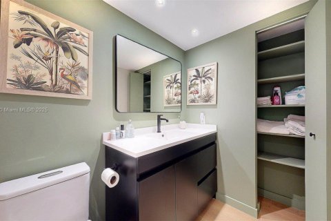 Condominio en venta en Miami, Florida, 1 dormitorio, 51.56 m2 № 1820207 - foto 19