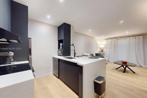 Condominio en venta en Miami, Florida, 1 dormitorio, 51.56 m2 № 1820207 - foto 11
