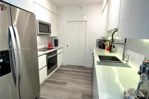 Copropriété à vendre à Fort Lauderdale, Floride: 1 chambre, 78.69 m2 № 2385223 - photo 3