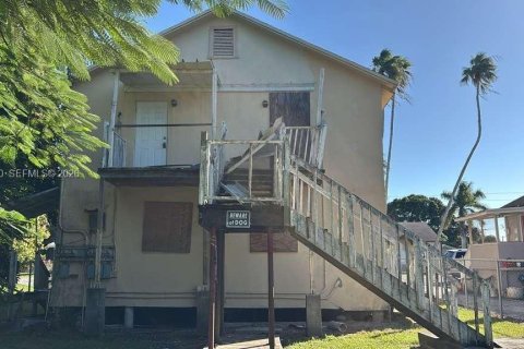 Propiedad comercial en Pahokee, Florida 183.57 m2 № 2002001