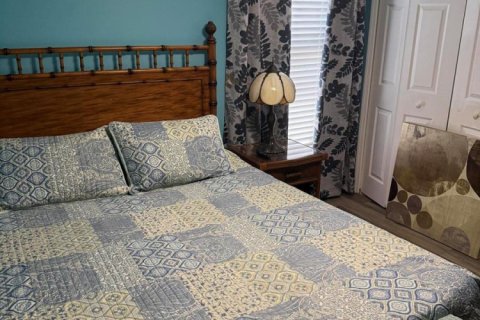House in Port St. Lucie, Florida 4 bedrooms, 189.52 sq.m. № 2146785 - photo 15