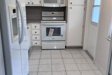 Condominio en alquiler en Pompano Beach, Florida, 2 dormitorios, 102.19 m2 № 2176204 - foto 6