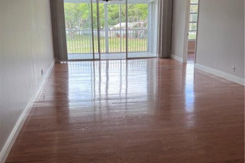 Condominio en alquiler en Pompano Beach, Florida, 2 dormitorios, 102.19 m2 № 2176204 - foto 5