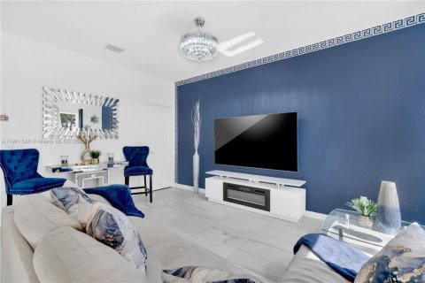 Adosado en venta en Homestead, Florida, 3 dormitorios, 156.08 m2 № 1953193 - foto 28